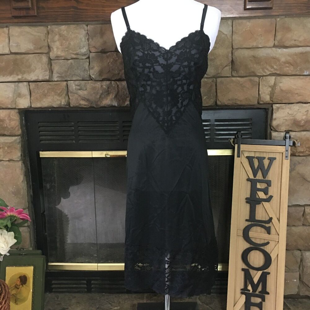Vintage Vanity Fair Nylon Lace Lingerie Full Slip Black Made In USA Size 38
